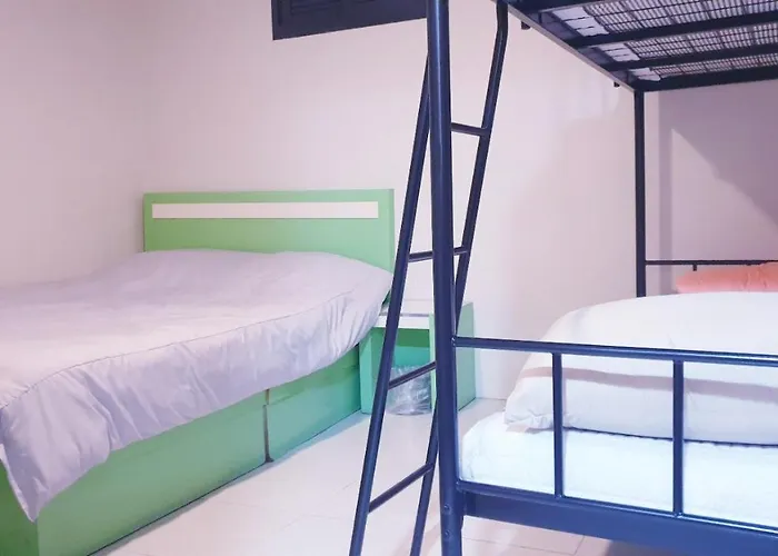 Oppa Sinchon-hongdae Hostal *