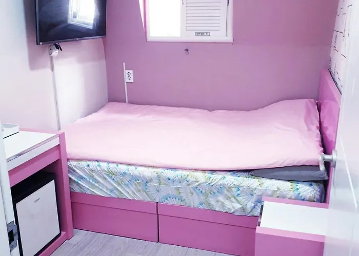 Hostal Oppa Sinchon-hongdae Seúl