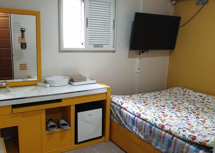 Hostal Oppa Sinchon-hongdae Seúl