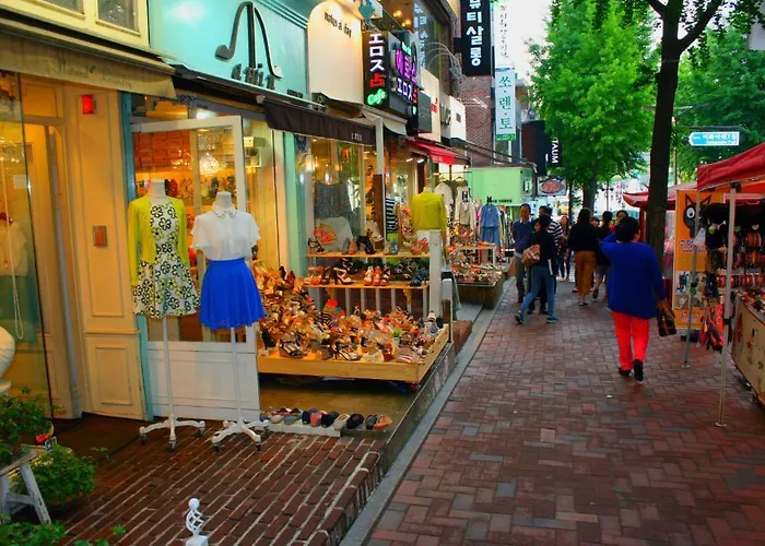Oppa Sinchon-hongdae Seúl